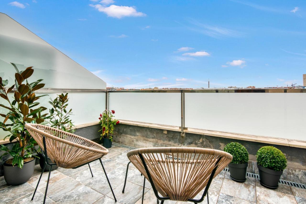 Cozy Penthouse, 20 Min To Downtown, Alcala Norte Madrid Exteriör bild